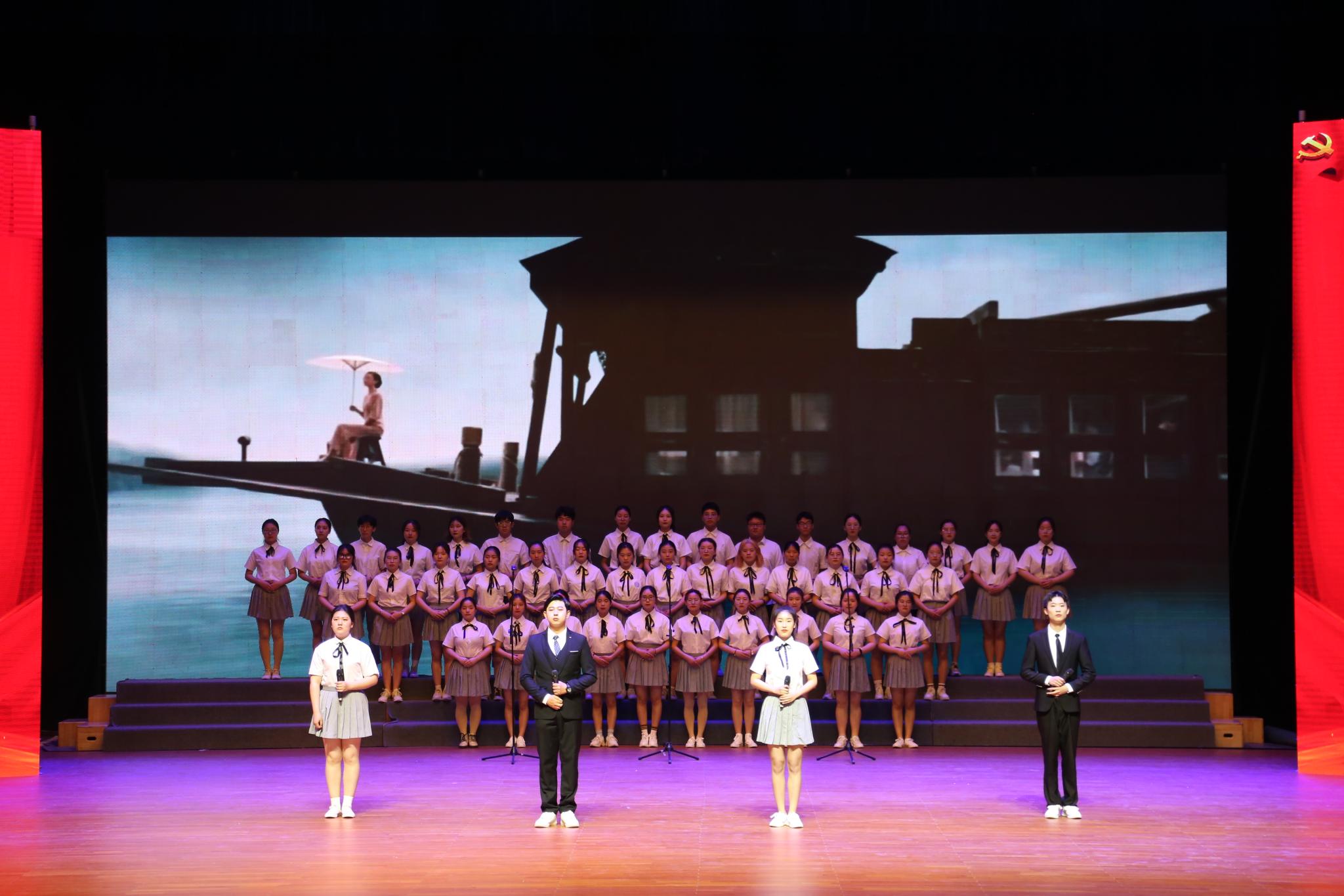 淮师举办庆祝建党100周年诗歌朗诵会